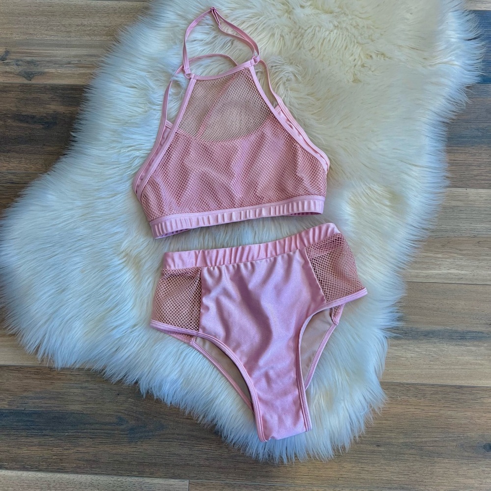 Gale Polewear • Active Mesh Top